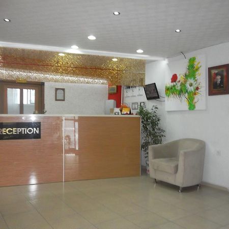 Konak Hotel Mut Zewnętrze zdjęcie